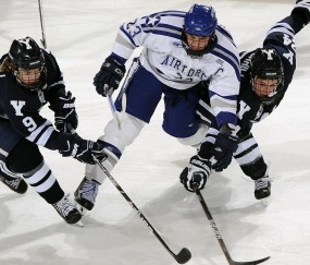 开云官网-利拉德时间降临东北，当孤星照亮辽吉德比