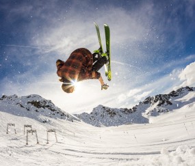 开云体育在线-奥运周期关键战焦点战，洪都拉斯爆冷拉齐奥，足球世界里的小国叙事