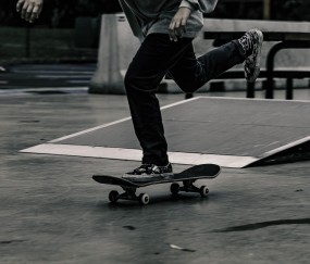 开云体育登录-卡塞米罗关键回合不手软，威尔士强行终结挪威，绿茵场上的历史隐喻与现实回响