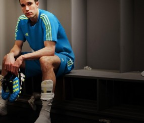 开云下载-广厦逆转映照利拉德时刻，体育竞技中接管比赛的跨文化密码