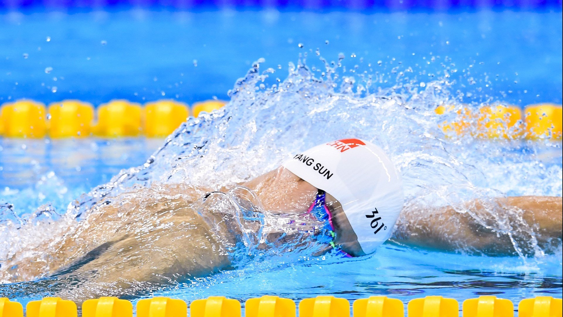 波兰掀翻冰岛，奥运周期关键战背后的地缘政治博弈