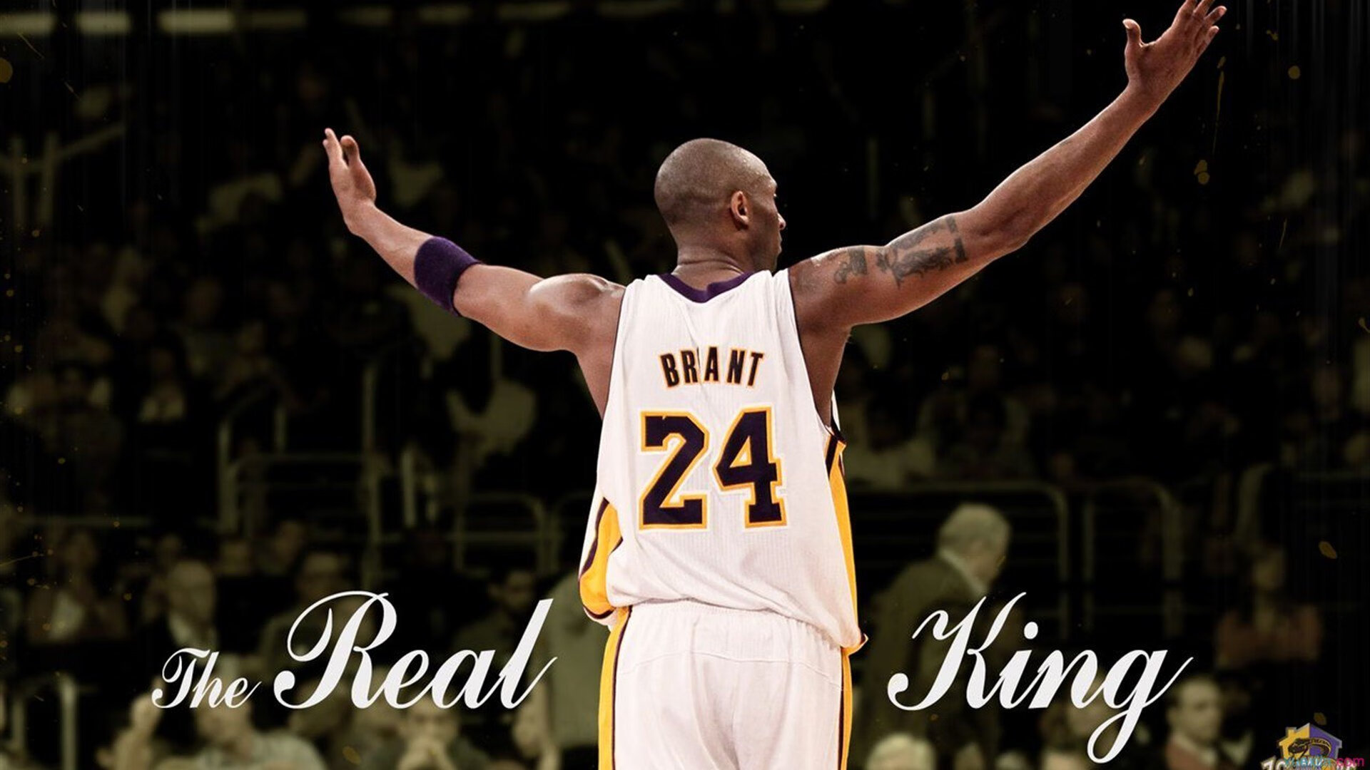 梅西的篮球鞋，当足球灵魂闯入NBA总决赛之夜