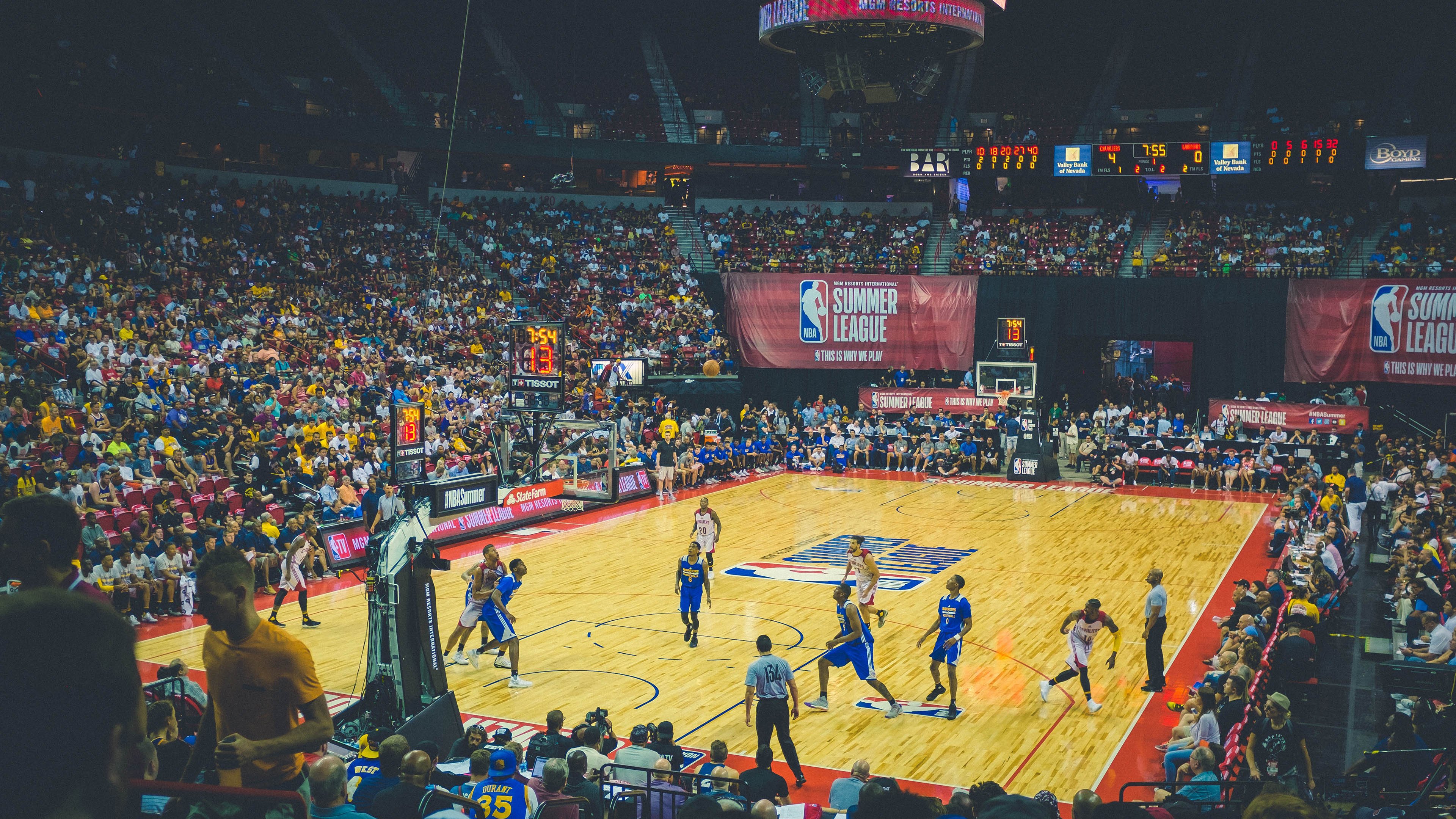 美加墨世界杯焦点战，切尔西关键战突围巴拉圭，足球版图重构的缩影